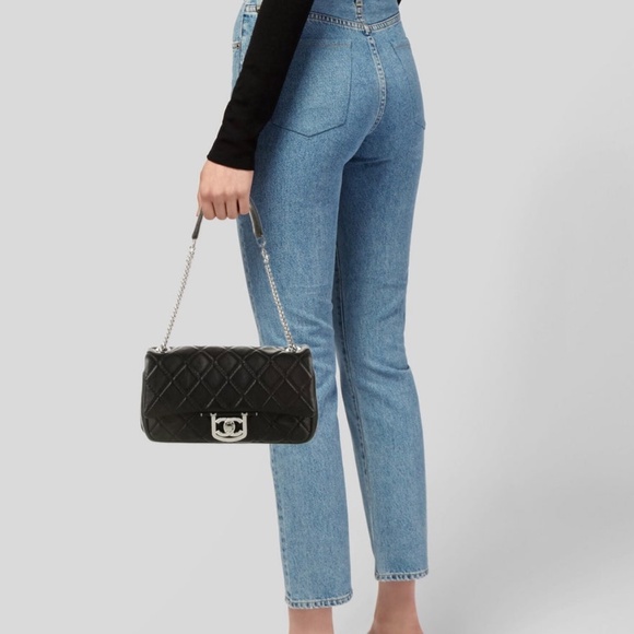 Chanel Icons Label Classic Flap Bag - Picture 14 of 15